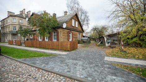 Rekonstruotoje S. Fino gatvėje Šnipiškėse atkurtas istorinis akmenų grindinys