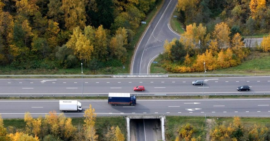 Lietuvoje įvedama europinė kelių rinkliavos sistema pagal principus „naudotojas moka“ ir „teršėjas moka“