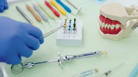Kokiais atvejais už vaikų dantų breketus ir plokšteles kompensuoja ligonių kasos?