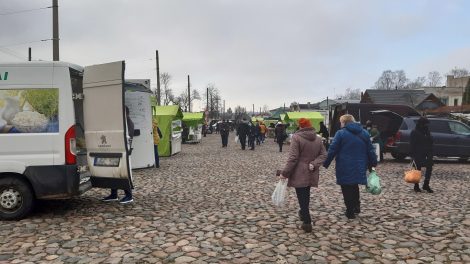 Ūkininkų turgeliams Kaune – padidintas dėmesys ir įspėjimai dėl karantino pažeidimų