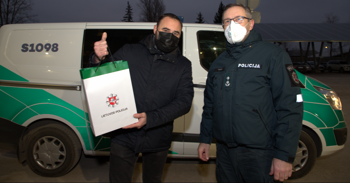 pilietiskas-siaulietis-padangu-badytoja-atidave-i-policijos-rankas