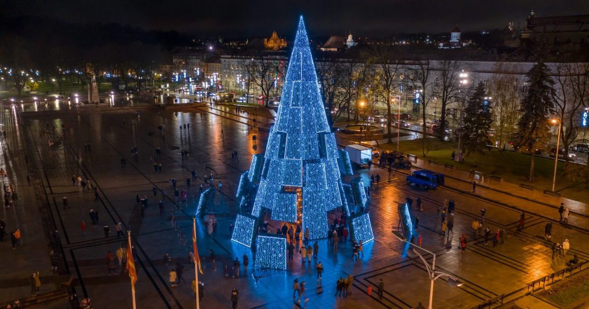 per-sventes-vilniaus-egle-stebesime-internetu,-bus-judumo-ribojimu-centre