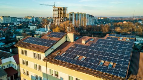 Saulės elektrinės verslui – ne tik ekologiškas, bet ir labai ekonomiškas sprendimas