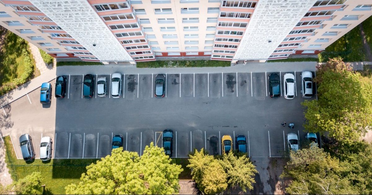kaunas-plecia-„svajoniu-kiemo“-programa:-dar-daugiau-patogumu-tvarkant-daugiabuciu-aplinka