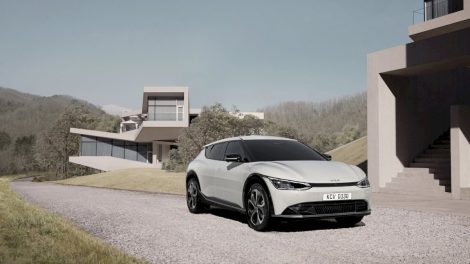„Kia“ atskleidė naujojo EV6 elektromobilio dizainą