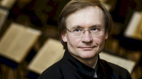 Kauno valstybinio choro meno vadovo ir vyriausiojo dirigento pareigas perims Robertas Šervenikas
