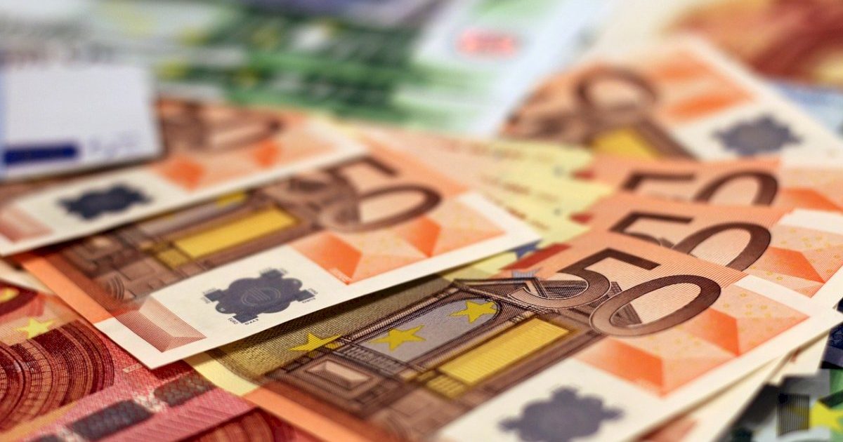 invega:-papildomi-6-mln.-eur-lengvatinems-paskoloms-is-„atviro-kreditu-fondo-2“