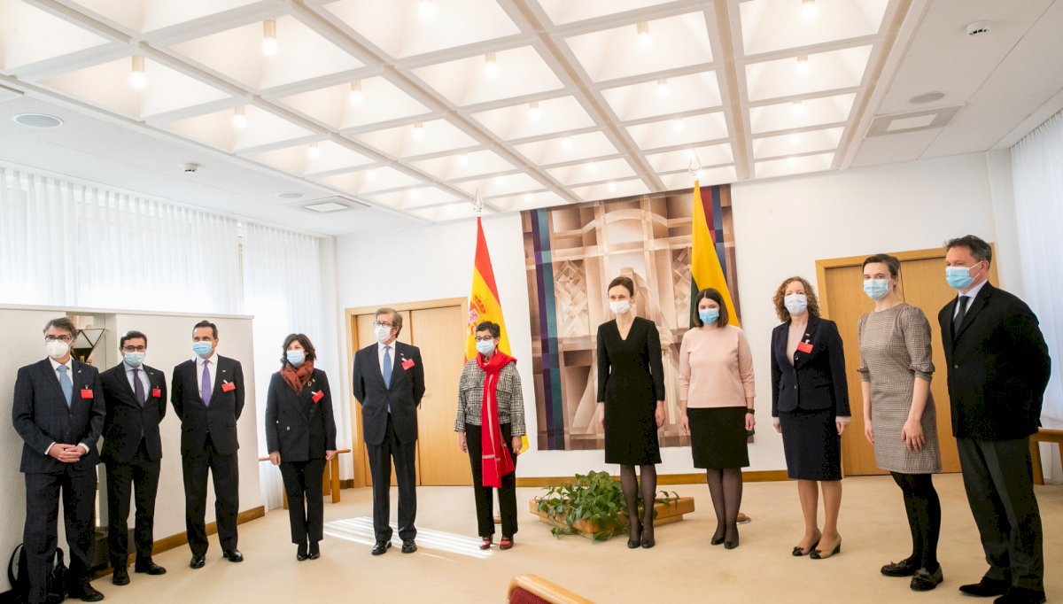 finansu-ministres-gintares-skaistes-ir-ispanijos-uzsienio-reikalu-ministres-susitikime-–-demesys-saliu-bendradarbiavimui-ir-atsigavimo-fondui