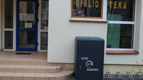 Šiaulių miesto savivaldybės viešosios bibliotekos skaitytojų patogumui – knygų grąžinimo dėžės