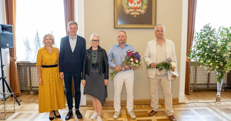 Trims sostinės kūrėjams Rotušėje įteiktos Vilniaus mero premijos