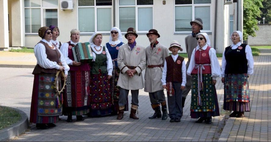 Šventiškas šeštadienis Vilkaviškio rajone: nuo skambančios muzikos gatvėse iki bendruomenės 15 metų veiklos jubiliejaus