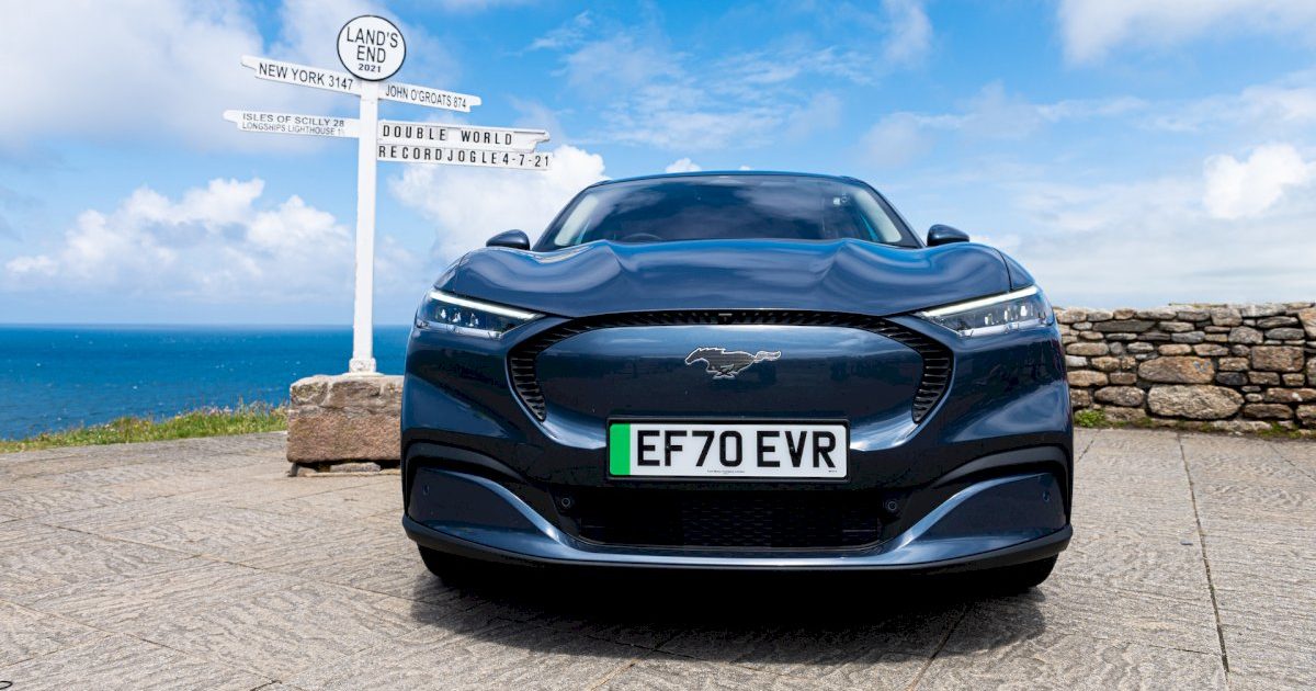elektrinis-„ford-mustang-mach-e“-pakele-kartele-visiems-elektromobiliams-–-iamzintas-pasaulinis-efektyvumo-rekordas