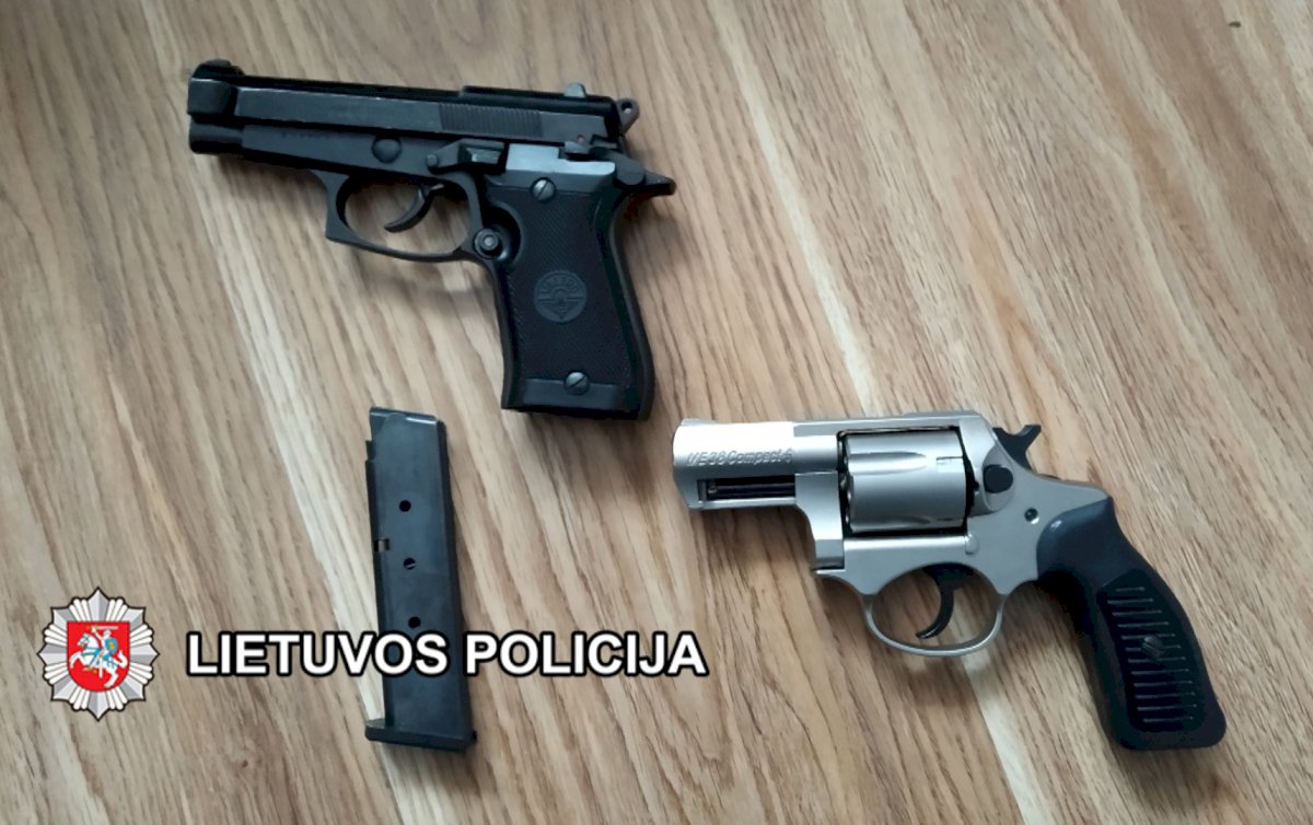 uostamiestyje-baigtas-tyrimas-del-disponavimo-narkotinemis-medziagomis-bei-ginklais