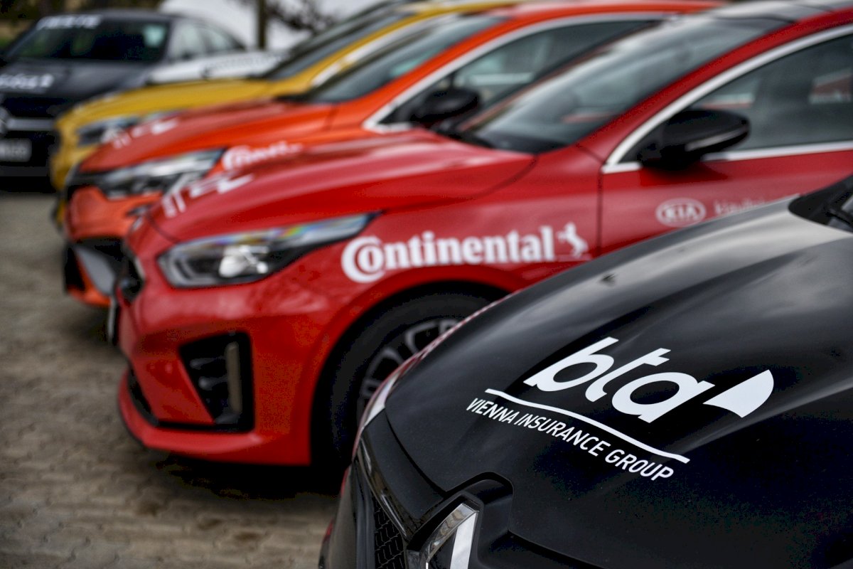 duotas-zemas-startas-„metu-automobiliui-2022“:-geriausius-rinksiancia-komisija-papilde-naujokas