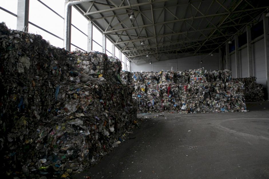 Aplinkosaugininkai įmonėse galės tikrinti atliekų kiekį pagal faktą