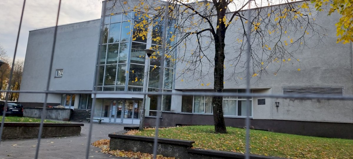 misija-–-issikraustyti-per-savaite-–-ivykdyta,-arba-nuo-kada-pamotei-rupi-podukra,-o-politikui-–-kultura?