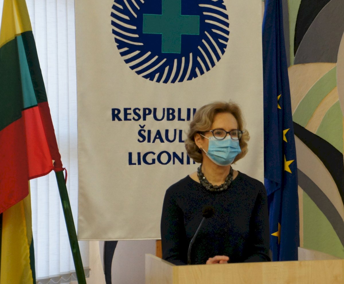 respublikines-siauliu-ligonines-bendruomene-palydejo-senuosius-metus