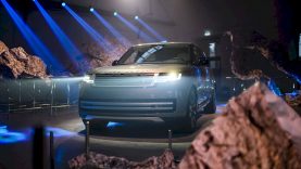 Vilniuje įspūdingai pristatytas naujasis „Range Rover“