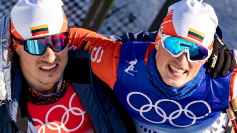 Komandų sprinto trasoje Lietuvos slidininkai paliko visas jėgas