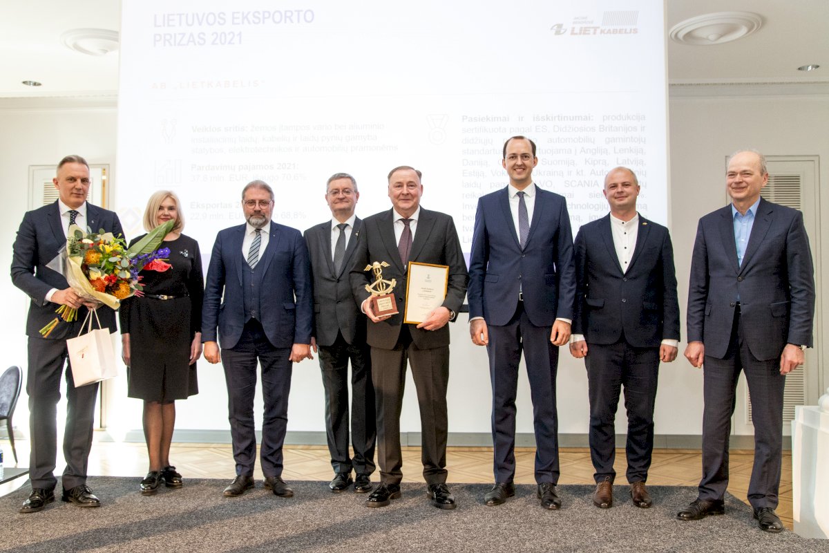 202204.08-::-tarp-geriausiu-salies-eksporto-imoniu-–-ir-panevezieciai