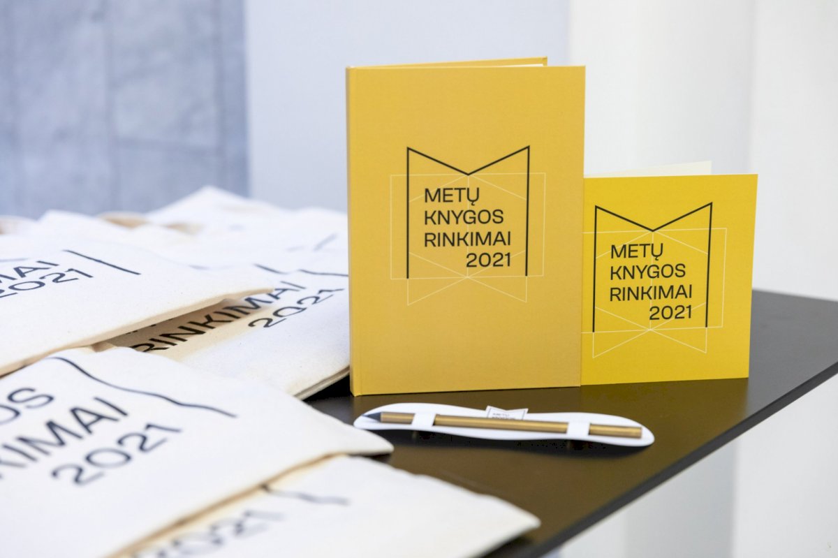 isrinktos-2021-uju-metu-knygos