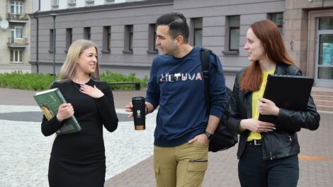 Šiaulių studentams – verslo įsteigtos stipendijos: sieks didinti technologinių specialybių populiarumą