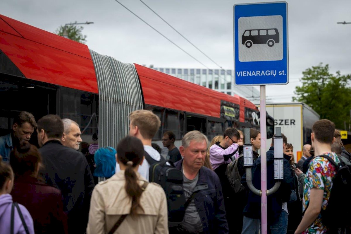pazymedamas-„vinted“-ir-„nord-security“-sekme,-vilnius-„spartos“-stoteliu-pavadinima-keicia-i-„vienaragiu“