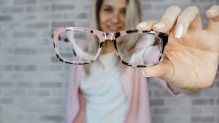 7 ženklai, rodantys, jog jums reikalingi akiniai