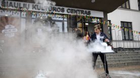 Šiaulių kultūros centras šiauliečiams surengė savo gimtadienio vakarėlį