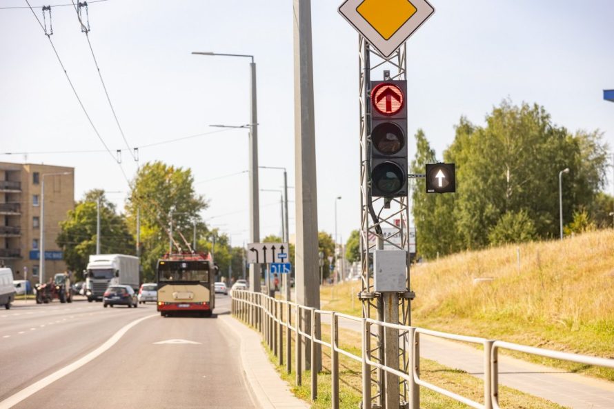 Vilniuje įrengta pirmoji viešajam transportui skirta šviesoforo sekcija