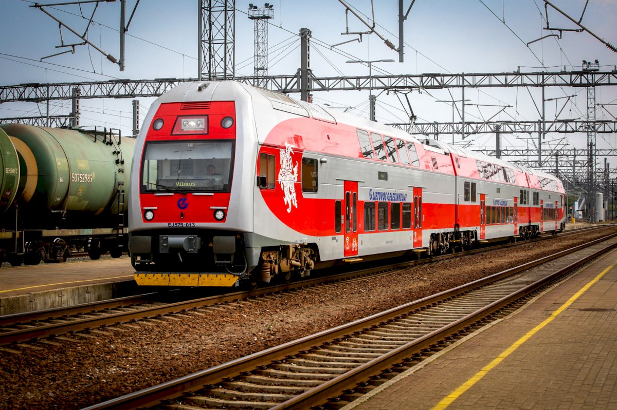 i-lietuva-bus-ileidziami-tik-vyriausybes-patvirtintus-kriterijus-atitinkantys-rusijos-pilieciai