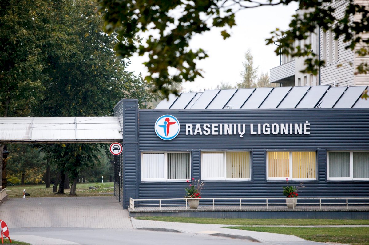 ir-toliau-tylesime-sukise-galvas-i-smeli,-ar-trepsesime,-kai-bus-per-velu?
