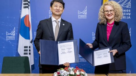 Lietuva su Pietų Korėja bendradarbiaus prekybos ir pramonės srityse