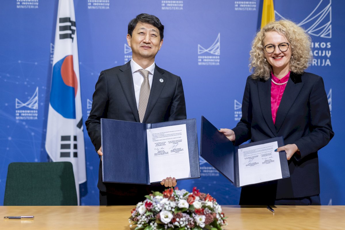 lietuva-su-pietu-koreja-bendradarbiaus-prekybos-ir-pramones-srityse