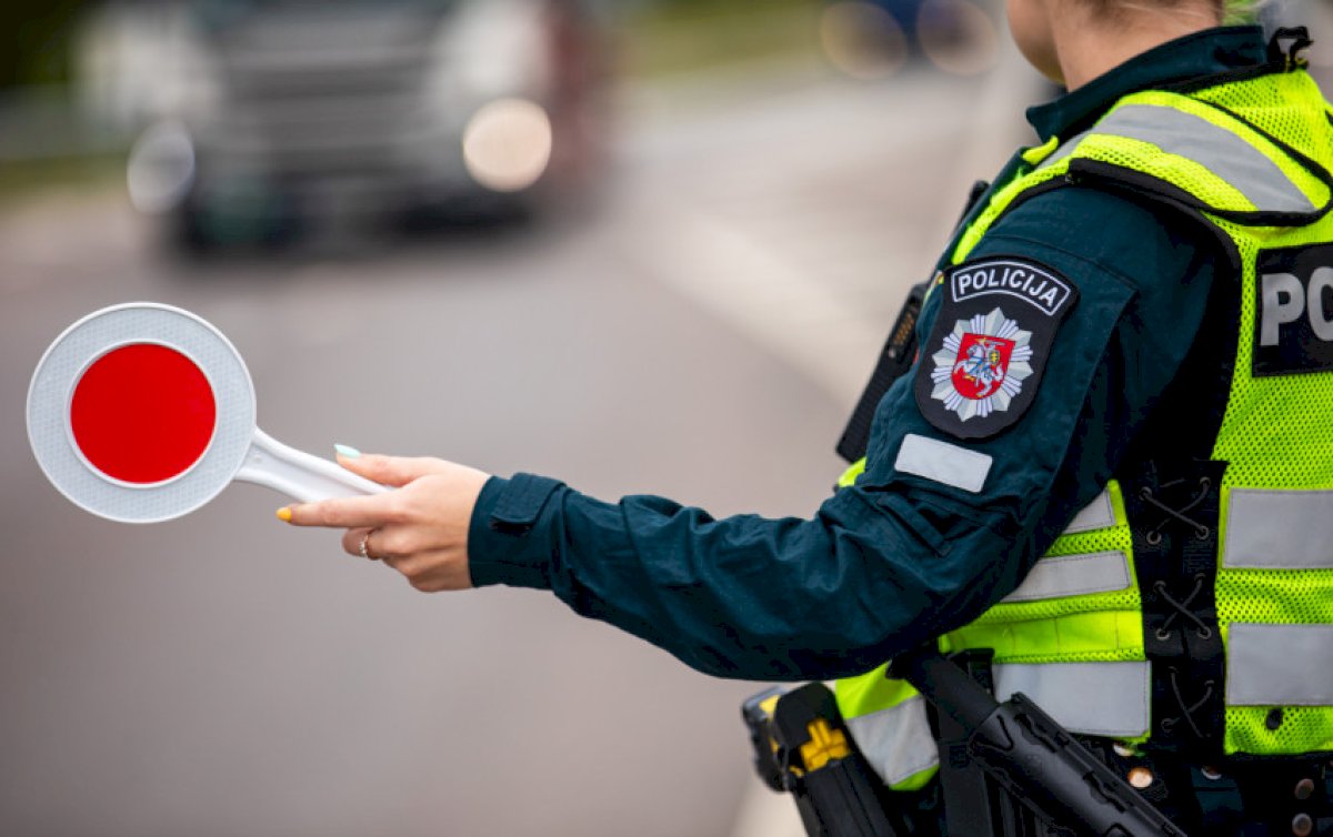 per-sventines-mirusiesiems-pagerbti-skirtas-dienas-klaipedos-apskrities-keliu-policijos-pareigunai-nustate-net-15-neblaiviu-vairuotoju