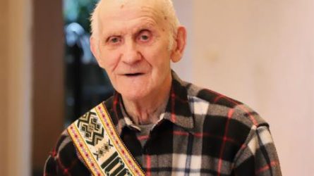 Šimtąjį gimtadienį švenčiantis Vladas Guobis – „Žalgirio“ fanas, besidomintis politinėmis aktualijomis