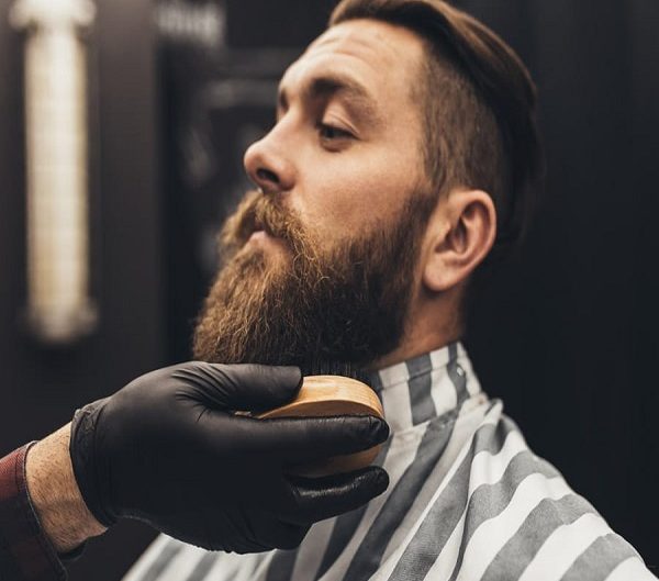 Specialistų rekomenduojamos barzdos priežiūros priemonės