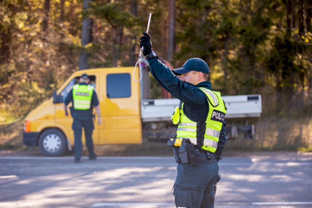 klaipedos-apskrities-keliu-policijos-pareigunai-per-savaite-nustate-9-neblaivius-vairuotojus-ir-3-ikaususius-dviratininkus