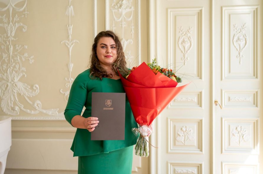 Jaunojo muzikos atlikėjo premija įteikta altininkei Kristinai Anusevičiūtei