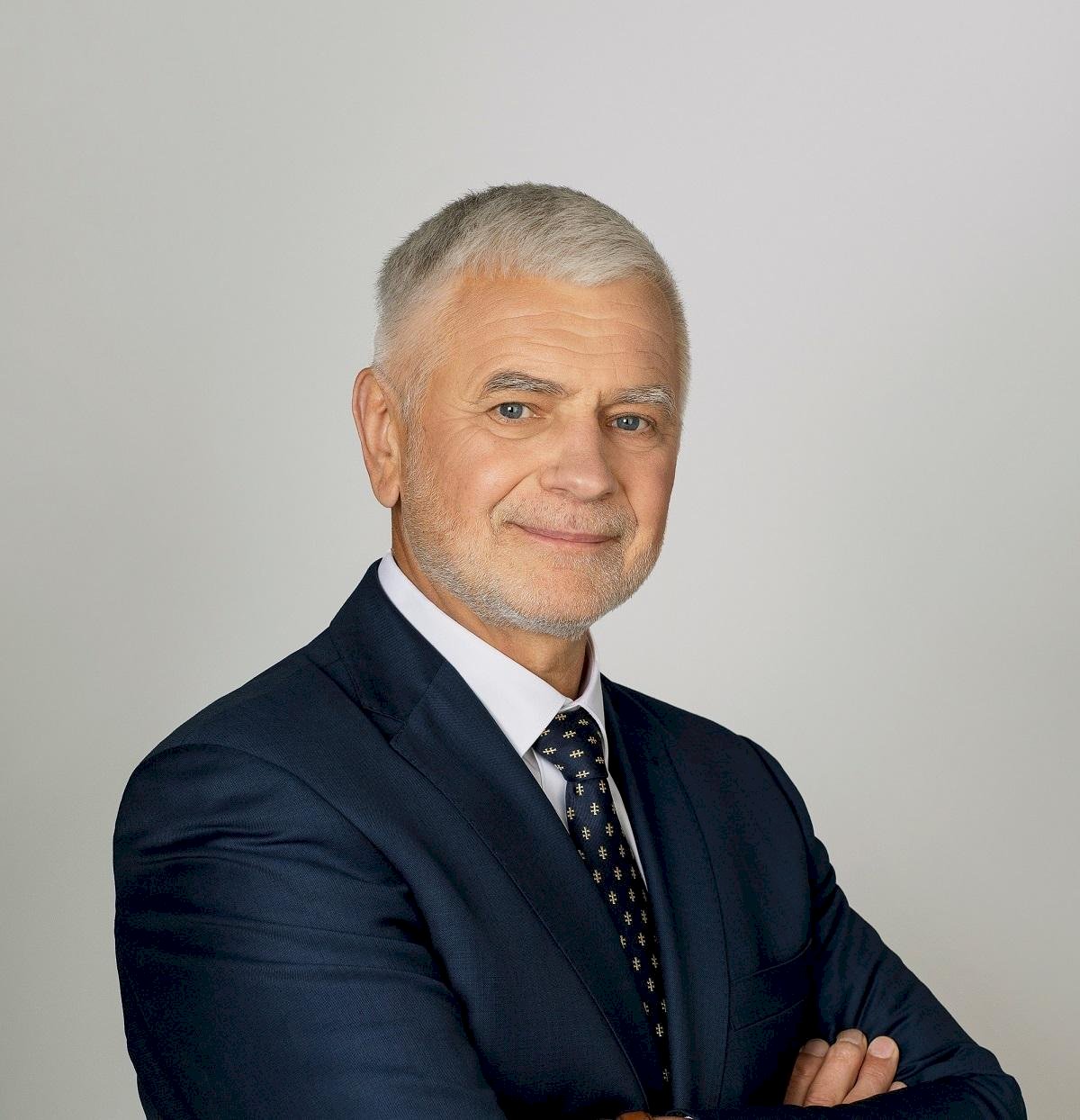 bronius-markauskas:-valstybe-mokytoju-trukumo-nepastebi,-o-savivaldybese-jau-nebera-kam-mokyti-vaiku