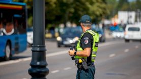 Klaipėdos apskrities kelių policijos pareigūnai nustatė 8 neblaivius ir 108 pėsčiųjų nepraleidusius vairuotojus