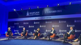 Varšuvos saugumo forume – šalia karinio saugumo dėmesys energetiniam saugumui