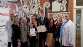 Tarptautinė Vilniaus moterų asociacija ligoninei atvežė vertingą paramą