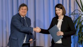 Lietuva su ETVB pasirašė susitarimą, kuriuo Ukrainos atstatymo darbams skiria 1 mln. eurų