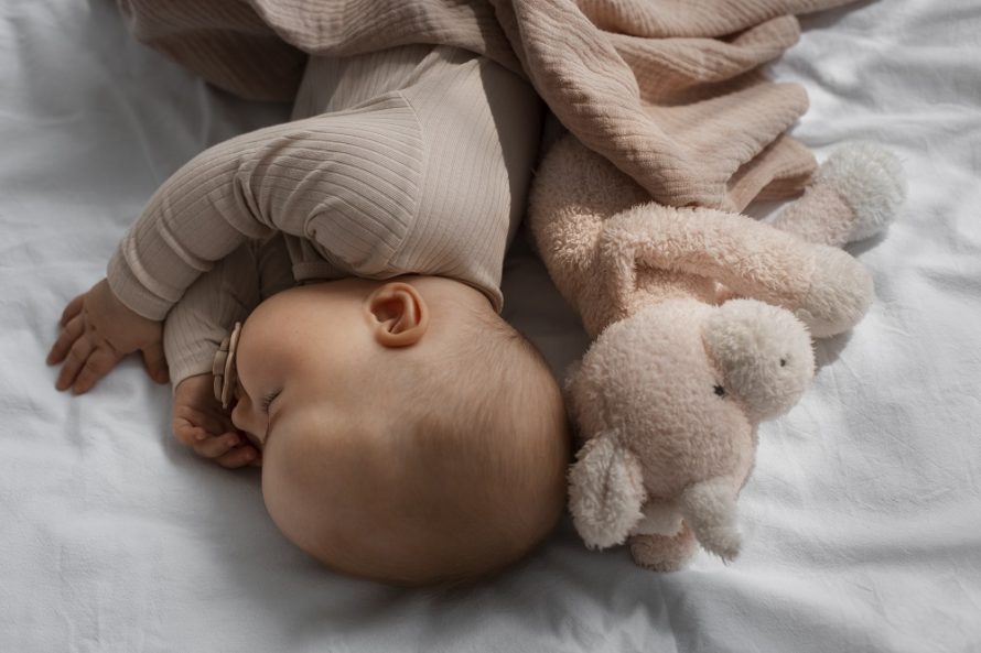 Ką daryti, jei kūdikis negali užmigti?
