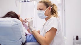 Pas burnos higienistus pacientai pateks greičiau
