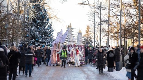 Kalėdinį laikotarpį Šiauliuose vainikavo teatralizuota Trijų Karalių eisena | Rolando Parafinavičiaus nuotraukos