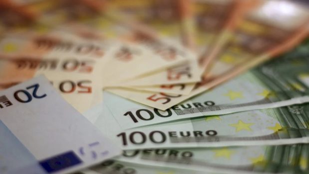 Per Lietuvoje veikusią finansų įstaigą legalizavo daugiau kaip 2 mlrd. eurų