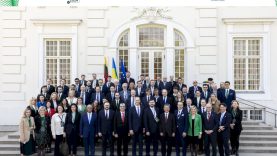 Lietuvos telkiami transporto ministrai ir tarptautiniai partneriai sutarė stiprinti paramą Ukrainos atstatymui