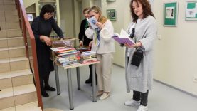 Miesto bibliotekai dovanotos knygos ukrainiečių kalba